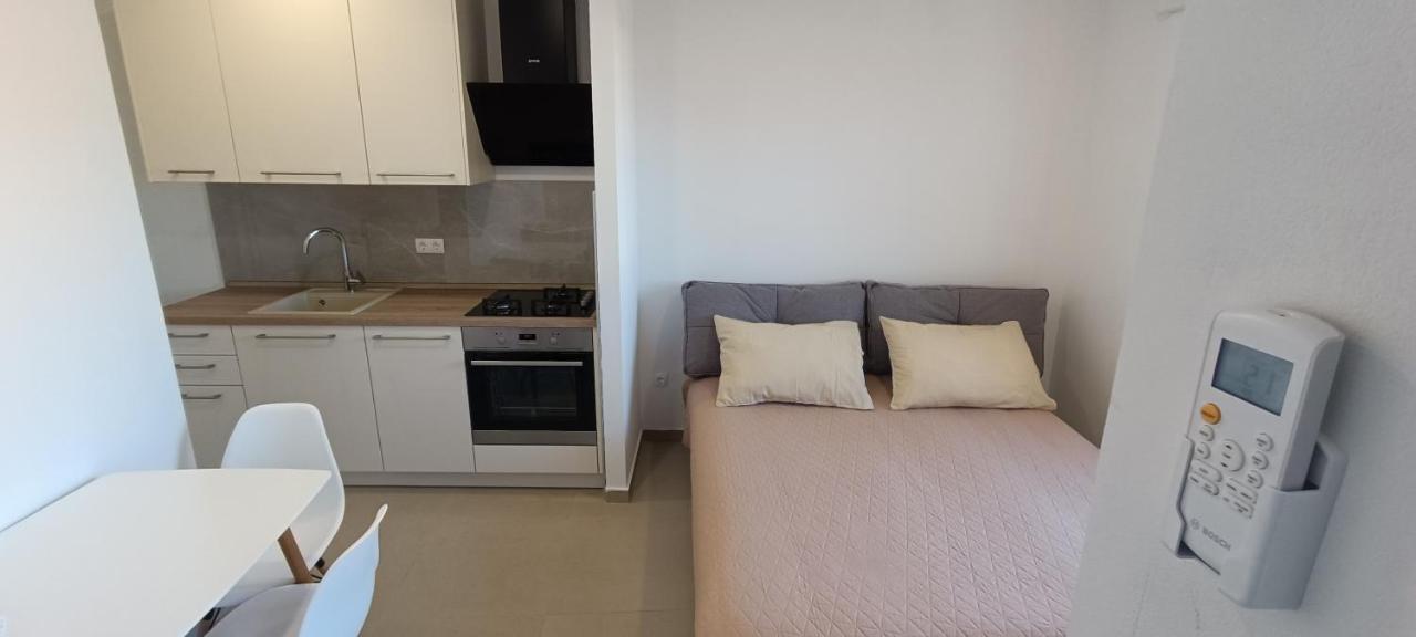 Apartmani Jasminka โวดีเซ ภายนอก รูปภาพ